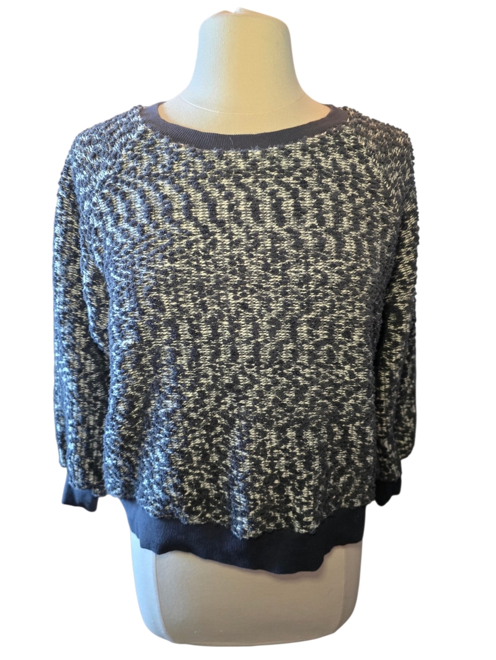 Loft Women’s Boucle Sweatshirt Crewneck Gray And White Size Large